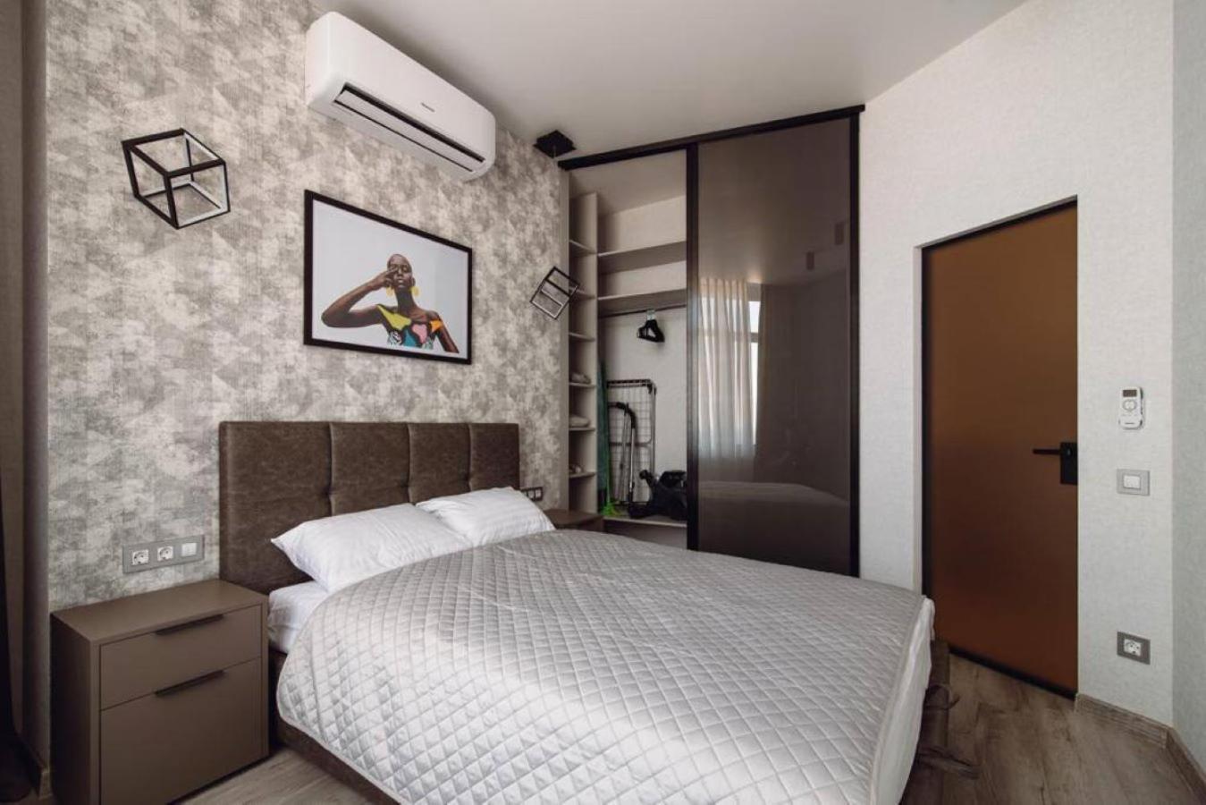Sea Symphony Luxury Apartments Odessa Exteriör bild