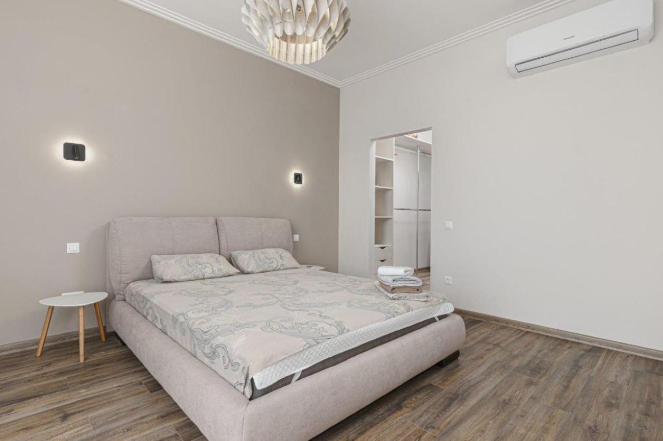 Sea Symphony Luxury Apartments Odessa Exteriör bild
